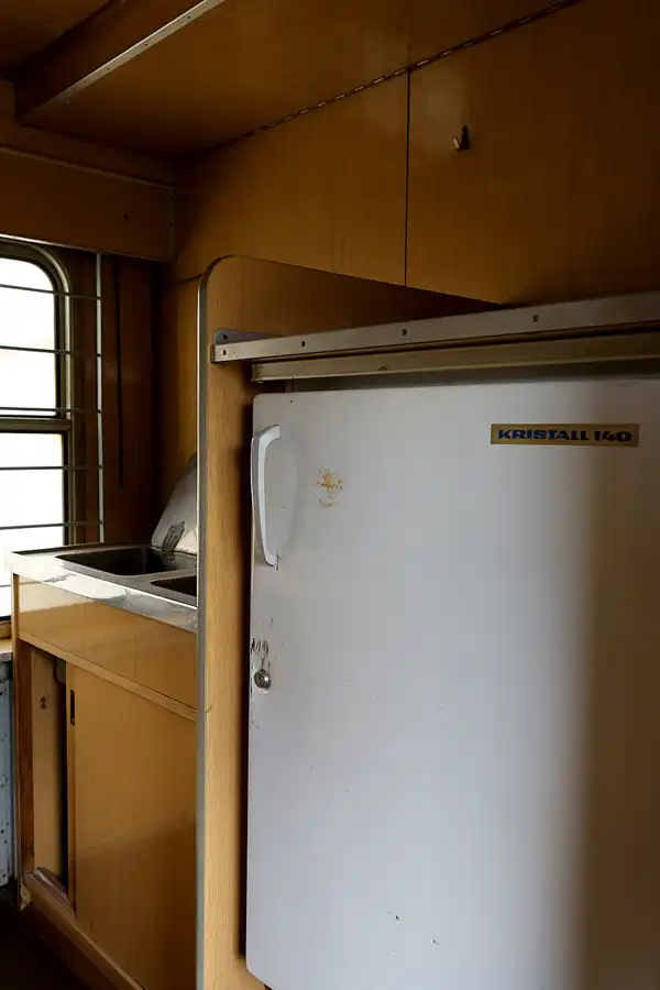 033 | 2022 | Berlin | Untersuchungshaftanstalt des Ministeriums für Staatssicherheit der DDR (MfS) Hohenschönhausen – Gefangenensammeltransportwagen (GSTW) – Grotewohl-Express | © carsten riede fotografie