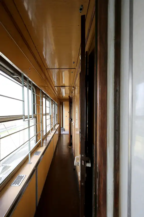 038 | 2022 | Berlin | Untersuchungshaftanstalt des Ministeriums für Staatssicherheit der DDR (MfS) Hohenschönhausen – Gefangenensammeltransportwagen (GSTW) – Grotewohl-Express | © carsten riede fotografie