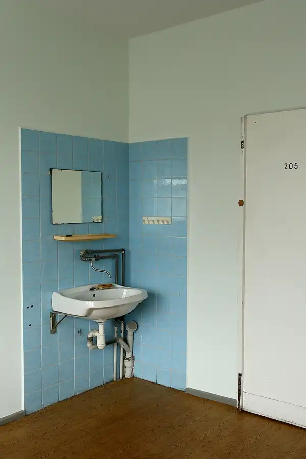 114 | 2022 | Berlin | Das Haftkrankenhaus in der Untersuchungshaftanstalt des Ministeriums für Staatssicherheit der DDR (MfS) Hohenschönhausen | © carsten riede fotografie