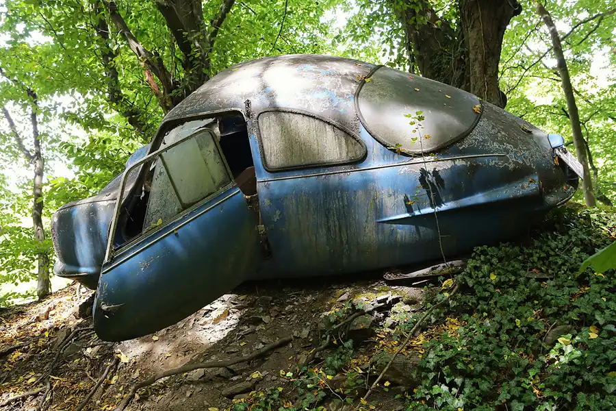 007 | 2022 | Erkrath | Auto-Skulpturen-Park | © carsten riede fotografie