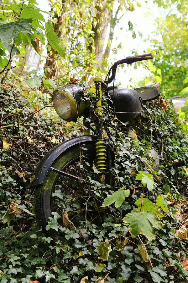 050 | 2022 | Erkrath | Auto-Skulpturen-Park | © carsten riede fotografie