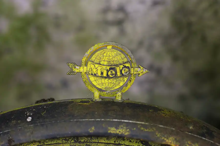 058 | 2022 | Erkrath | Auto-Skulpturen-Park | © carsten riede fotografie