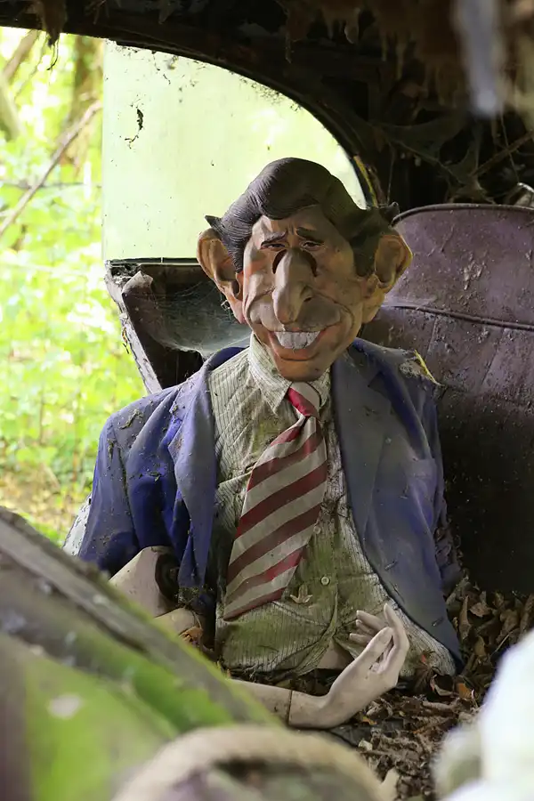 088 | 2022 | Erkrath | Auto-Skulpturen-Park | © carsten riede fotografie