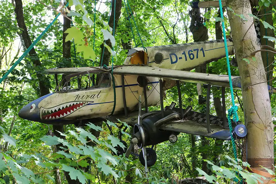 137 | 2022 | Erkrath | Auto-Skulpturen-Park | © carsten riede fotografie