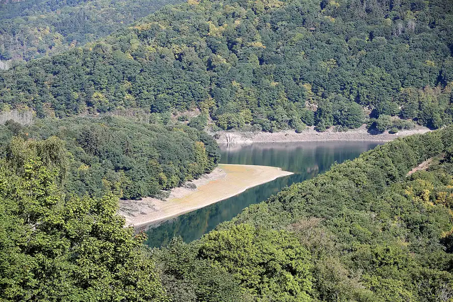 023 | 2022 | Vogelsang IP | Blick auf die Urft | © carsten riede fotografie