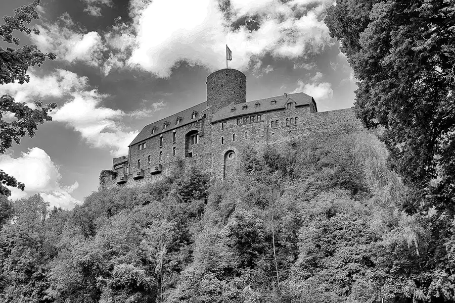 068 | 2022 | Heimbach | Burg Hengebach | © carsten riede fotografie