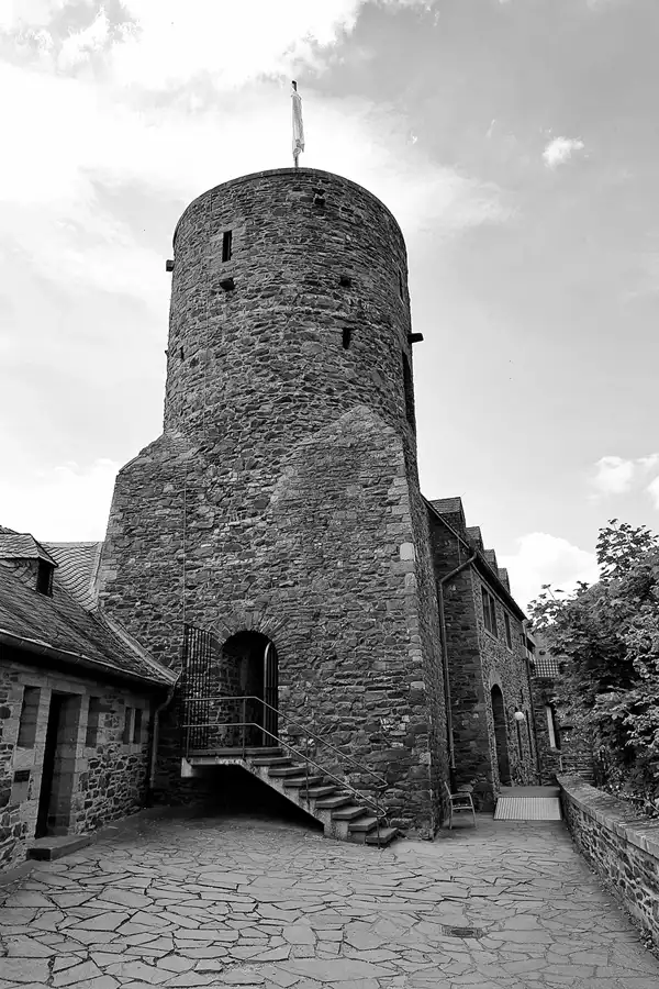 074 | 2022 | Heimbach | Burg Hengebach | © carsten riede fotografie