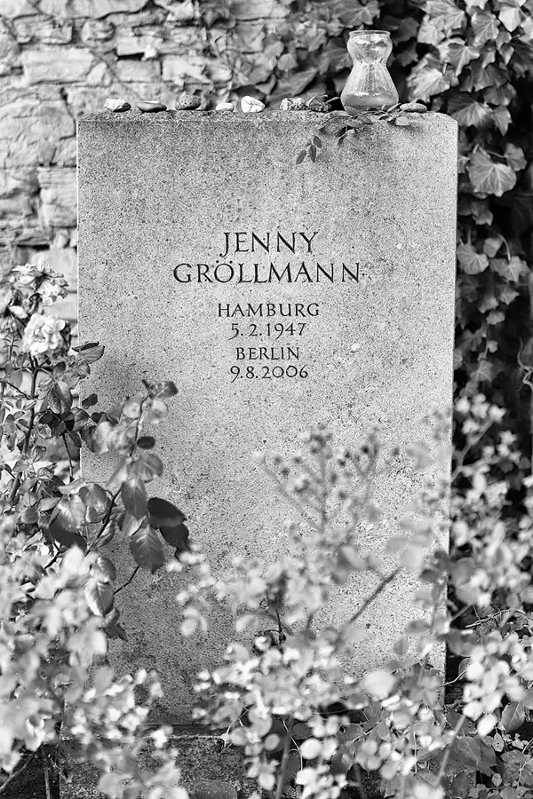 009 | 2022 | Berlin | Dorotheenstädtischer Friedhof | © carsten riede fotografie