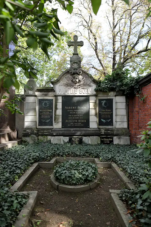 013 | 2022 | Berlin | Dorotheenstädtischer Friedhof | © carsten riede fotografie