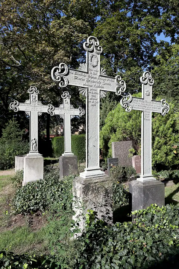 066 | 2022 | Berlin | Dorotheenstädtischer Friedhof | © carsten riede fotografie