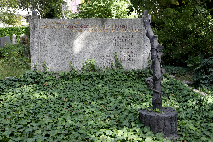 057 | 2022 | Berlin | Dorotheenstädtischer Friedhof | © carsten riede fotografie