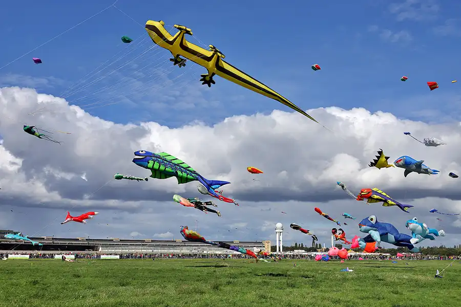 105 | 2022 | Berlin | Festival der Riesendrachen | © carsten riede fotografie