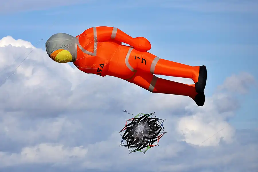 142 | 2022 | Berlin | Festival der Riesendrachen | © carsten riede fotografie