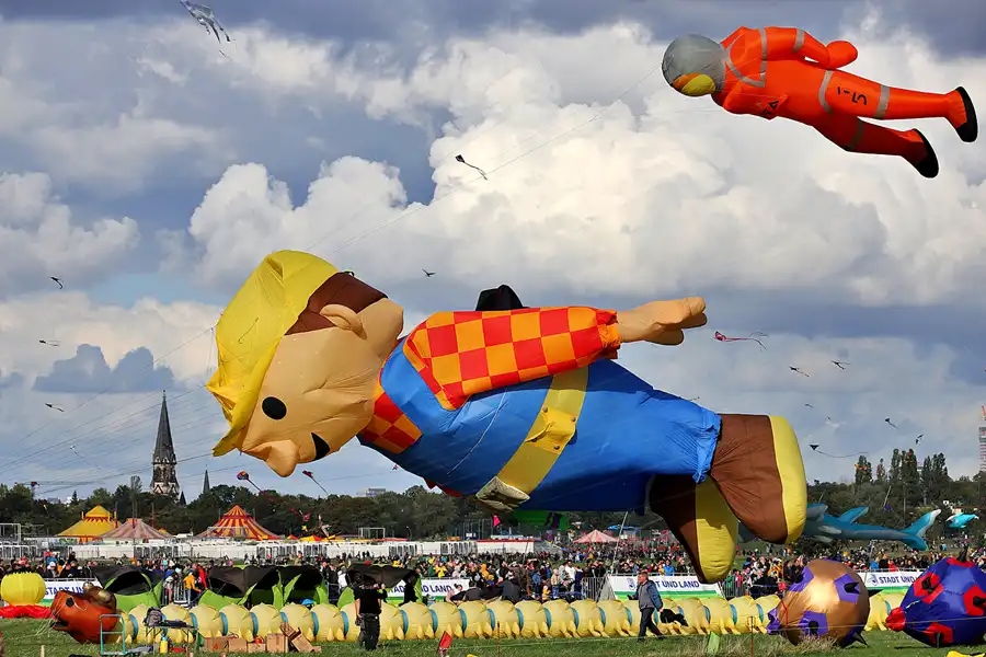 149 | 2022 | Berlin | Festival der Riesendrachen | © carsten riede fotografie