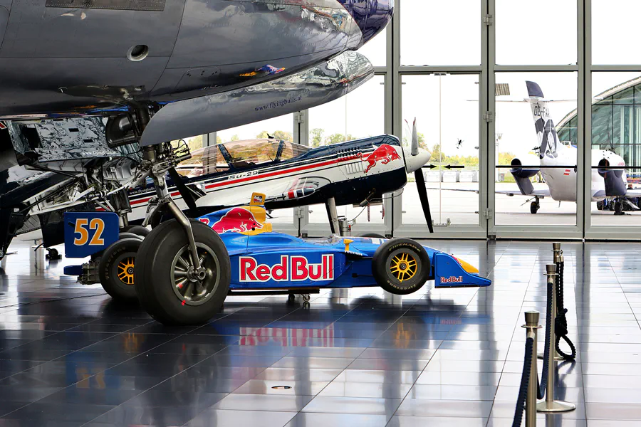 041 | 2022 | Salzburg | Red Bull Hangar-7 | © carsten riede fotografie
