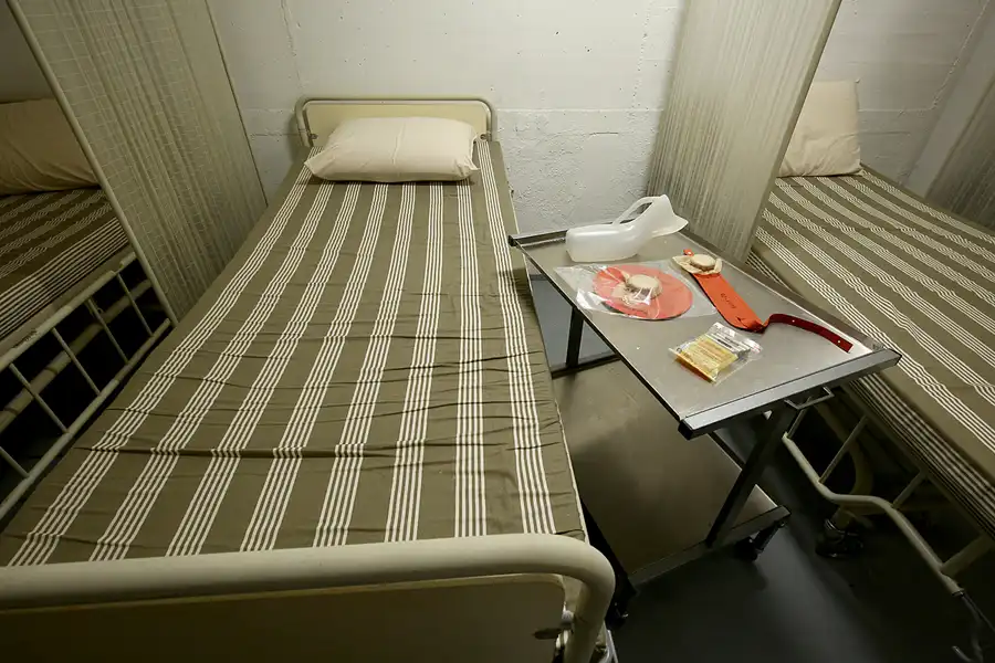 024 | 2022 | Gunzenhausen | Unterirdisches Hilfskrankenhaus | © carsten riede fotografie