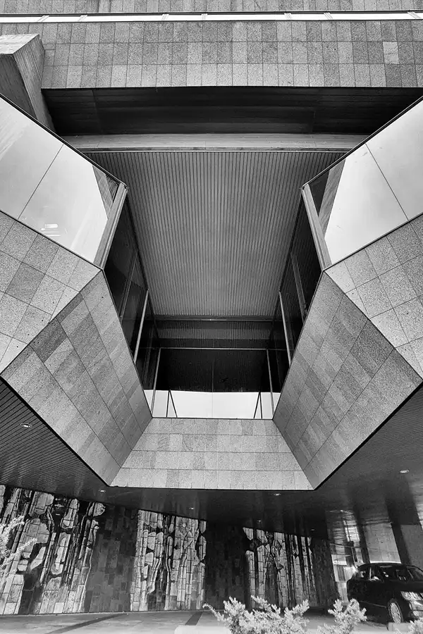 005 | 2022 | Berlin | Tschechische Botschaft – 50-jähriges Jubiläum der Entwürfe des Botschaftsgebäudes von 1972 | © carsten riede fotografie