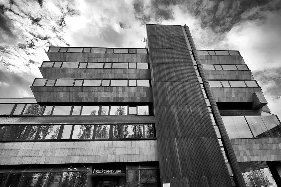 010 | 2022 | Berlin | Tschechische Botschaft – 50-jähriges Jubiläum der Entwürfe des Botschaftsgebäudes von 1972 | © carsten riede fotografie