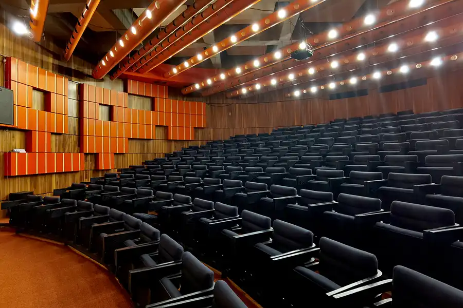 041 | 2022 | Berlin | Tschechische Botschaft – 50-jähriges Jubiläum der Entwürfe des Botschaftsgebäudes von 1972 | © carsten riede fotografie