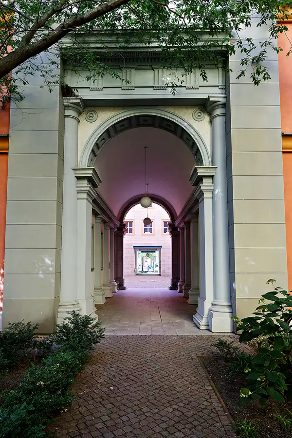 053 | 2023 | Berlin | Palazzo Ottagonale | © carsten riede fotografie