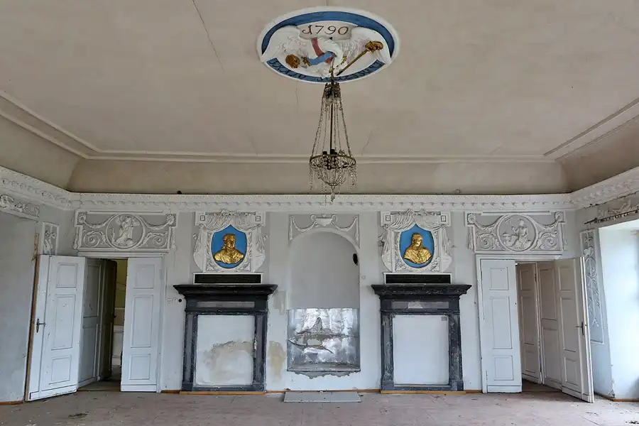 008 | 2023 | Chocz | Kolegiata i Pałac Infułatów Chocz | © carsten riede fotografie