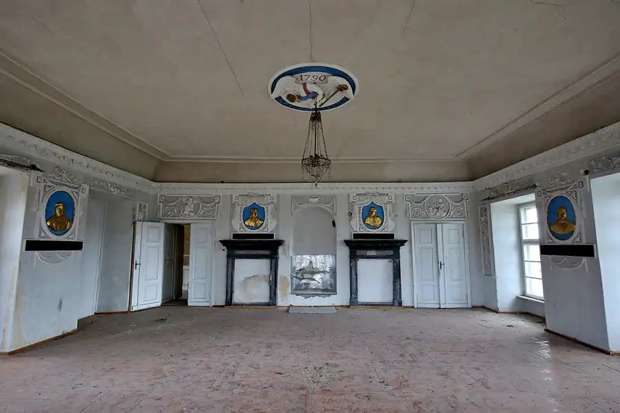 009 | 2023 | Chocz | Kolegiata i Pałac Infułatów Chocz | © carsten riede fotografie