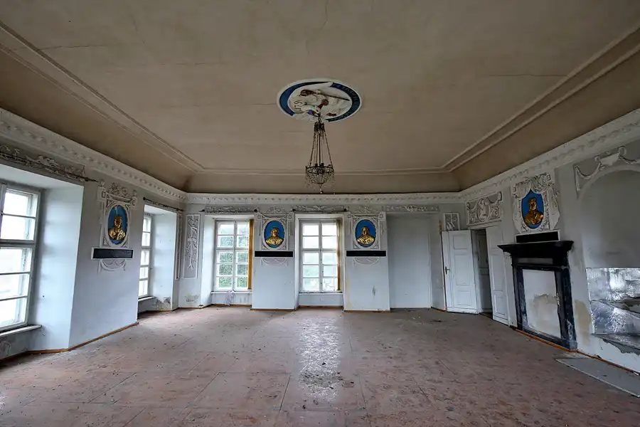 012 | 2023 | Chocz | Kolegiata i Pałac Infułatów Chocz | © carsten riede fotografie