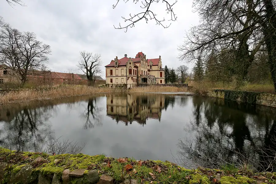 002 | 2023 | Góra | Pałac w Kłodzie Górowskiej | © carsten riede fotografie