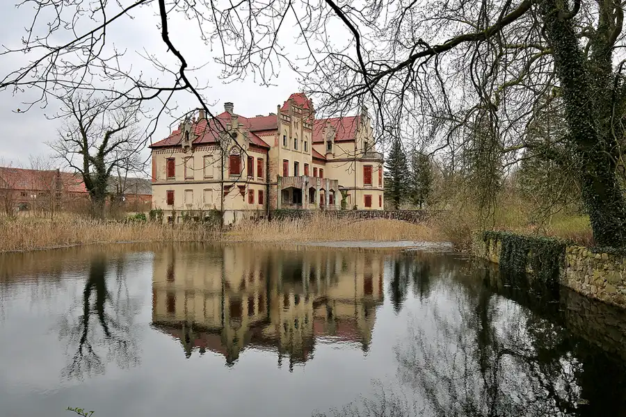 003 | 2023 | Góra | Pałac w Kłodzie Górowskiej | © carsten riede fotografie