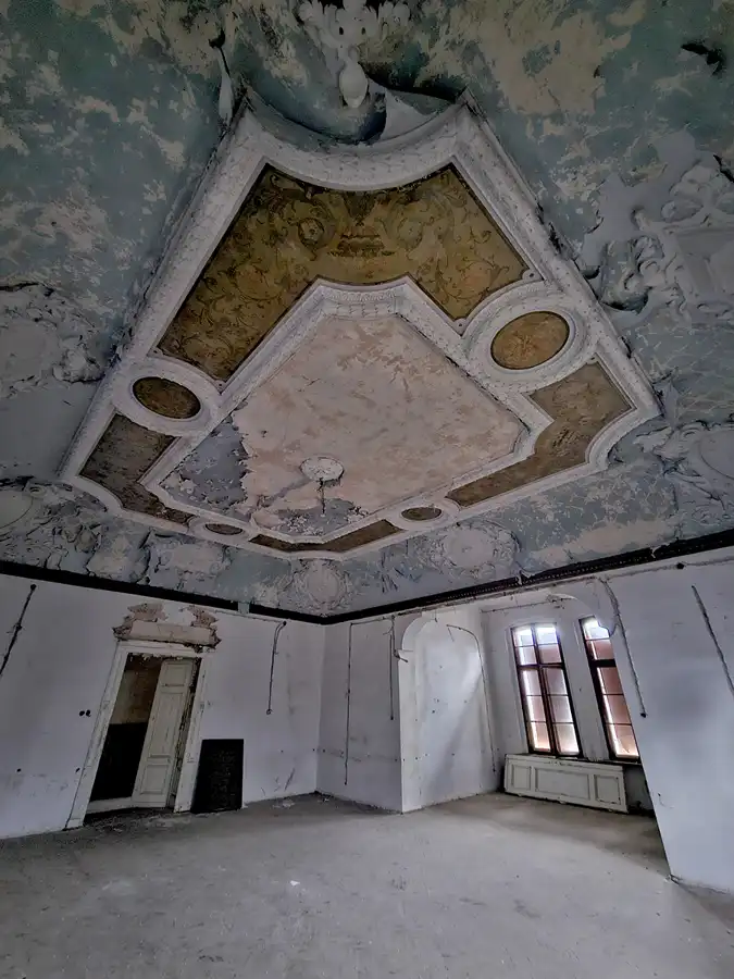 020 | 2023 | Góra | Pałac w Kłodzie Górowskiej | © carsten riede fotografie