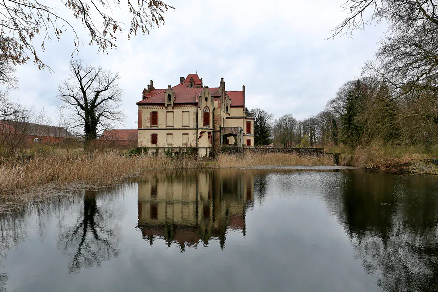 001 | 2023 | Góra | Pałac w Kłodzie Górowskiej | © carsten riede fotografie