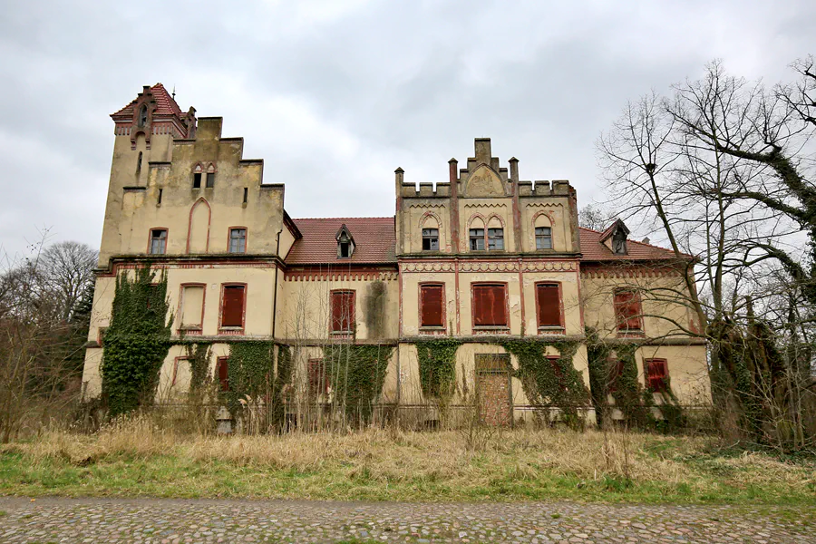 030 | 2023 | Góra | Pałac w Kłodzie Górowskiej | © carsten riede fotografie