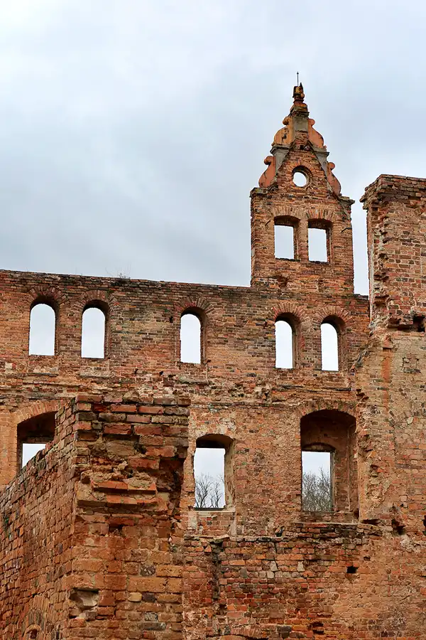 013 | 2023 | Siedlisko | Ruiny Zamku Karolat w Siedlisku | © carsten riede fotografie