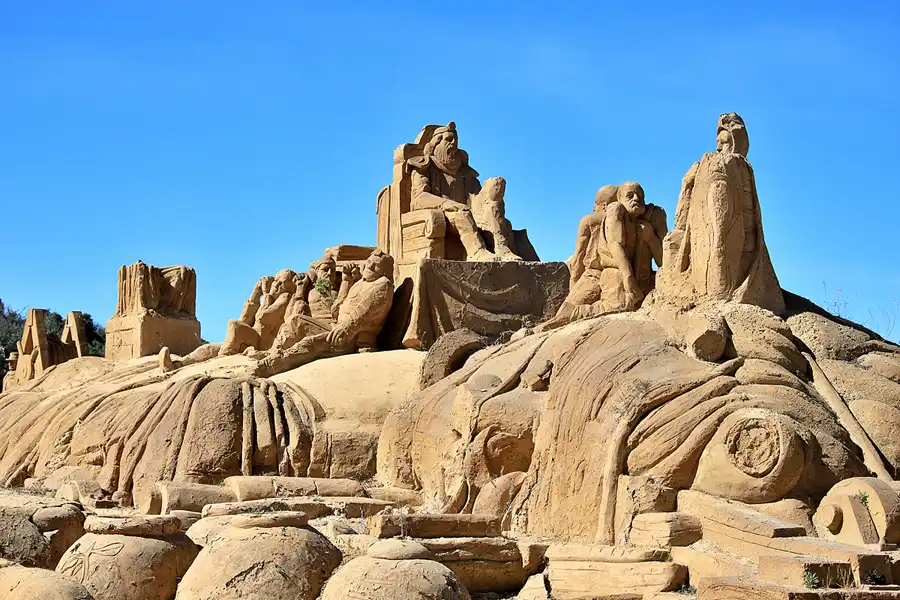 036 | 2023 | Lagoa | Sandcity | © carsten riede fotografie