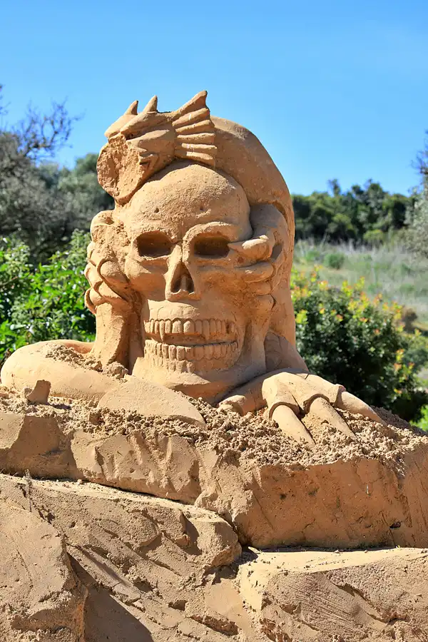 055 | 2023 | Lagoa | Sandcity | © carsten riede fotografie