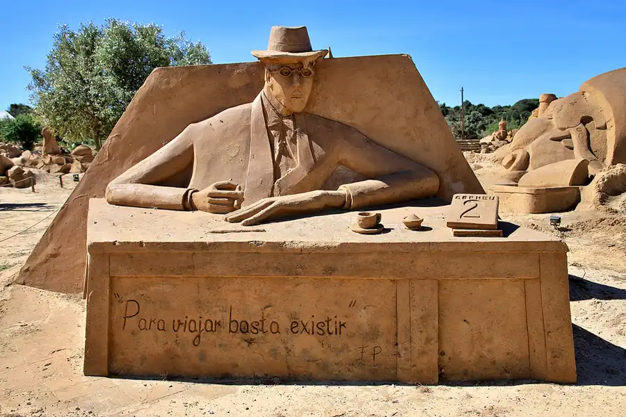 074 | 2023 | Lagoa | Sandcity | © carsten riede fotografie