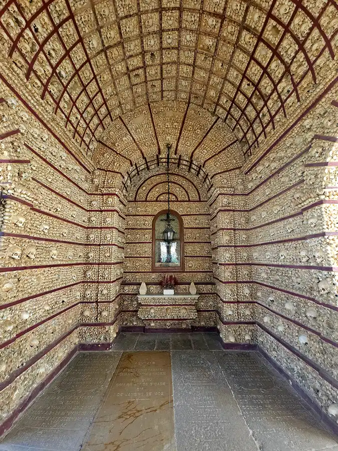 009 | 2023 | Faro | Igreja da Ordem Terceira de Nossa Senhora do Monte do Carmo – Capela dos Ossos | © carsten riede fotografie