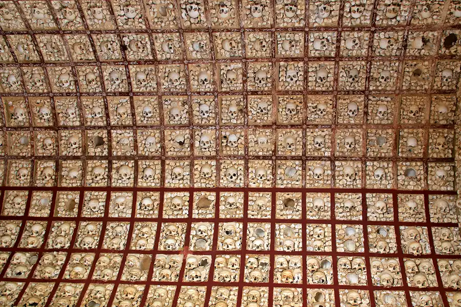 012 | 2023 | Faro | Igreja da Ordem Terceira de Nossa Senhora do Monte do Carmo – Capela dos Ossos | © carsten riede fotografie