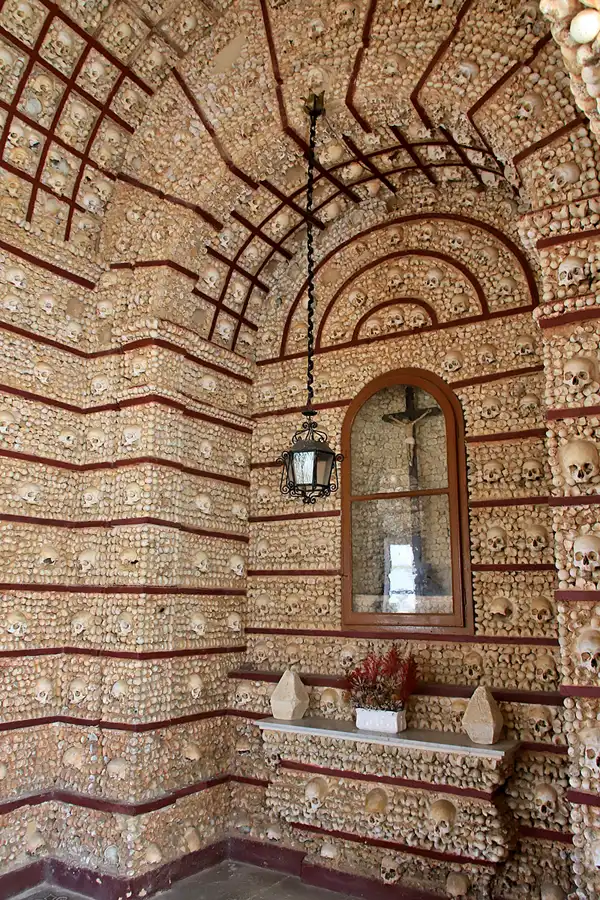 030 | 2023 | Faro | Igreja da Ordem Terceira de Nossa Senhora do Monte do Carmo – Capela dos Ossos | © carsten riede fotografie