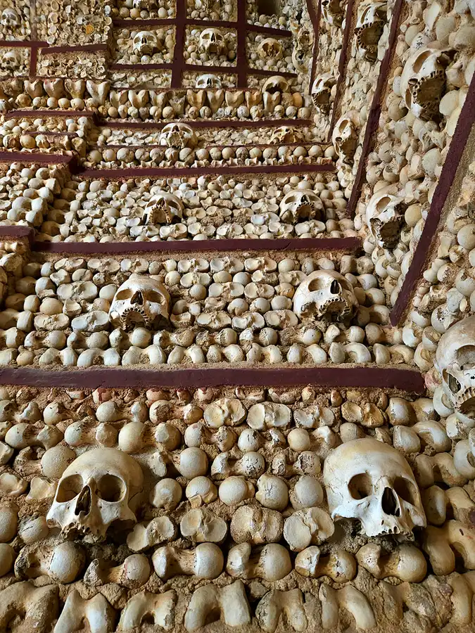 037 | 2023 | Faro | Igreja da Ordem Terceira de Nossa Senhora do Monte do Carmo – Capela dos Ossos | © carsten riede fotografie