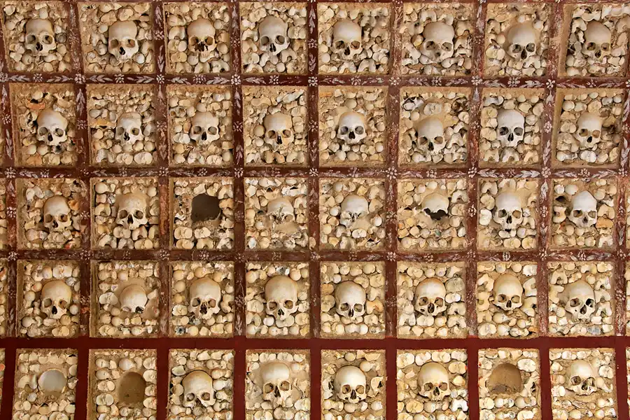 045 | 2023 | Faro | Igreja da Ordem Terceira de Nossa Senhora do Monte do Carmo – Capela dos Ossos | © carsten riede fotografie