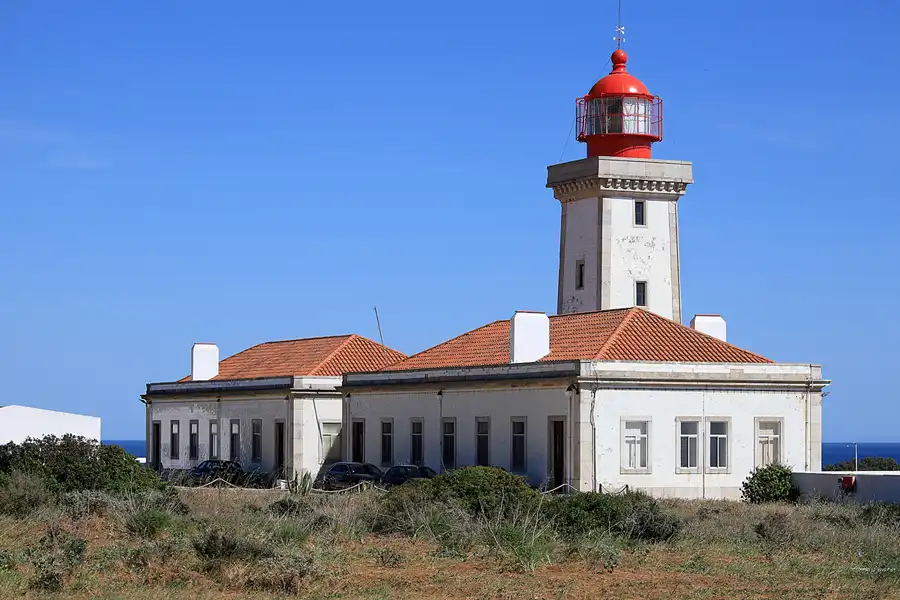 020 | 2023 | Farol De Alfanzina | © carsten riede fotografie