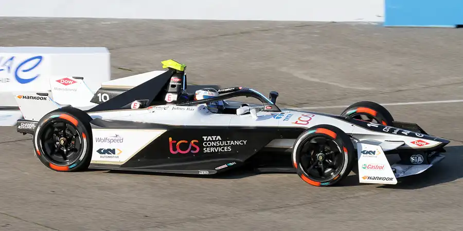 023 | 2023 | Berlin | Jaguar I-Type 6 | Jaguar TCS Racing | Sam Bird | © carsten riede fotografie