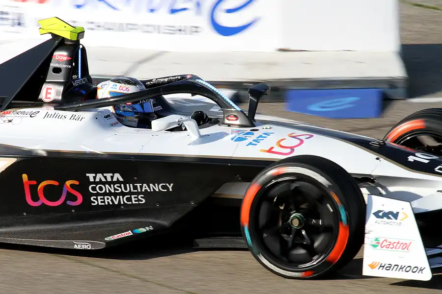 024 | 2023 | Berlin | Jaguar I-Type 6 | Jaguar TCS Racing | Sam Bird | © carsten riede fotografie