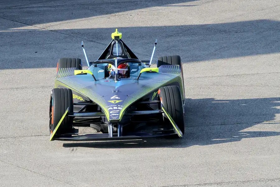 029 | 2023 | Berlin | Mahindra M9Electro | ABT Cupra Formula E Team | Robert Frijns | © carsten riede fotografie