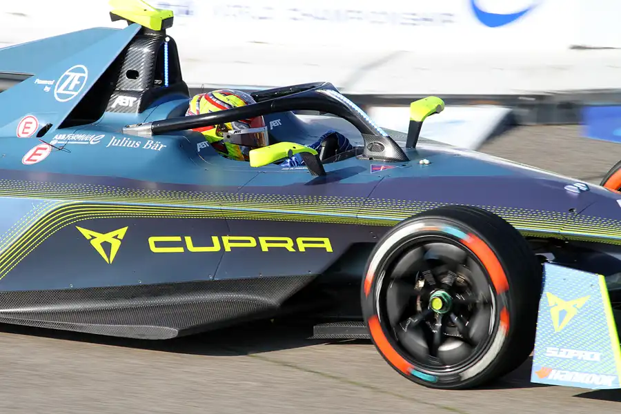 032 | 2023 | Berlin | Mahindra M9Electro | ABT Cupra Formula E Team | Robert Frijns | © carsten riede fotografie