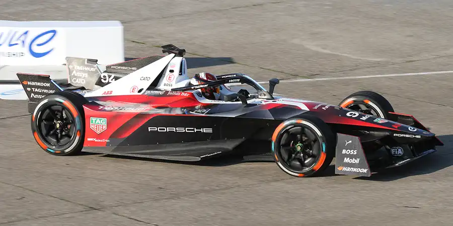 093 | 2023 | Berlin | Porsche 99X Electric | TAG Heuer Porsche Formula E Team | Pascal Wehrlein | © carsten riede fotografie