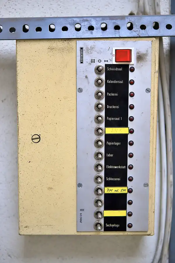 055 | 2023 | Oberlenningen | Papierfabrik Scheufelen | © carsten riede fotografie