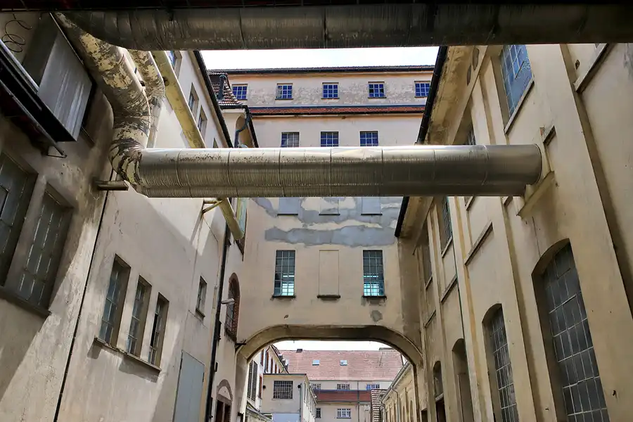 077 | 2023 | Oberlenningen | Papierfabrik Scheufelen | © carsten riede fotografie