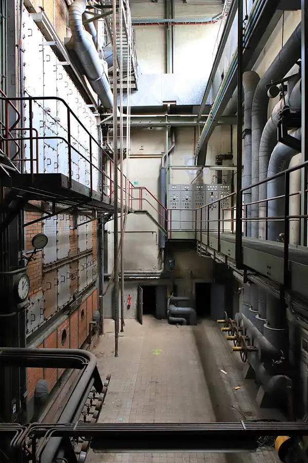 092 | 2023 | Oberlenningen | Papierfabrik Scheufelen | © carsten riede fotografie